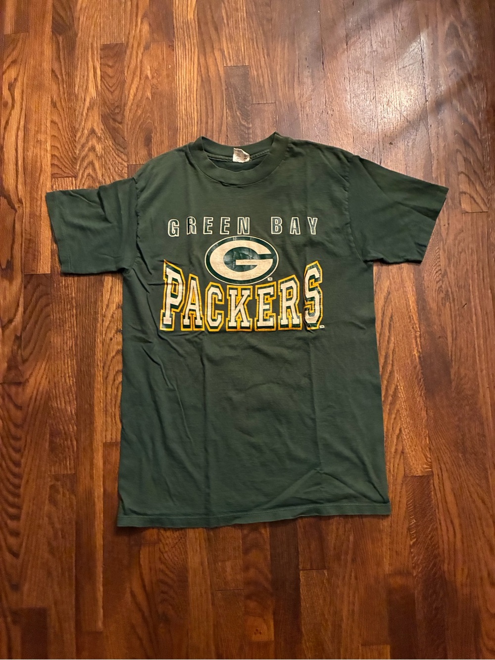 Green Bay Packers Vintage Logo Tee - Green with Yellow Accent